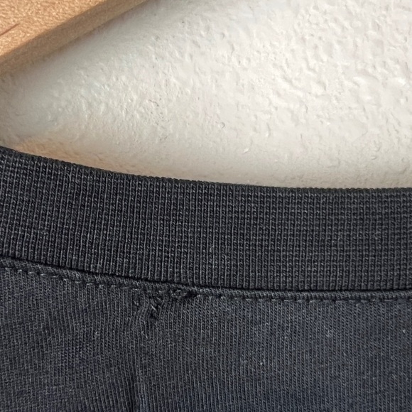 Love Moschino Embroidered Heart T-shirt - Picture 6 of 6